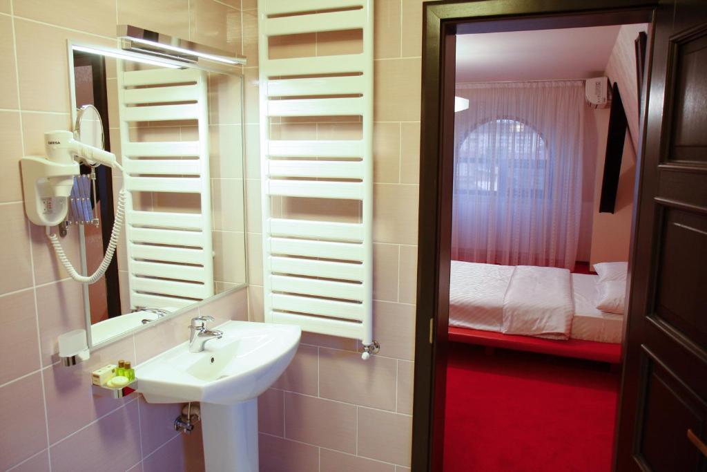 Hotel Anna Junior Тыргу-Жиу Номер фото
