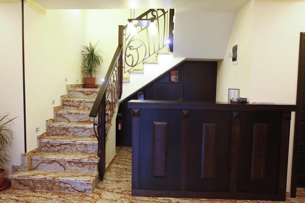 Hotel Anna Junior Тыргу-Жиу Интерьер фото