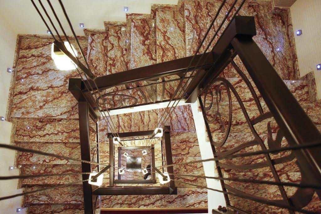 Hotel Anna Junior Тыргу-Жиу Интерьер фото