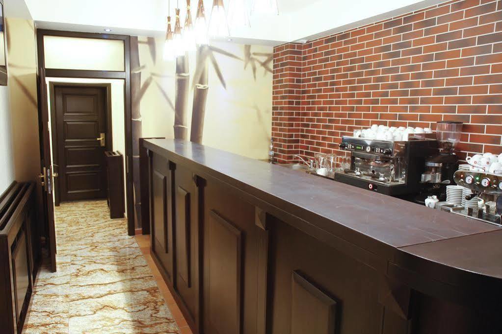 Hotel Anna Junior Тыргу-Жиу Ресторан фото