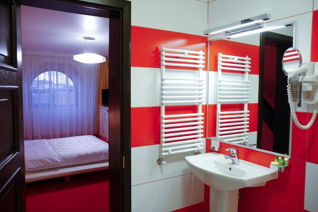 Hotel Anna Junior Тыргу-Жиу Номер фото